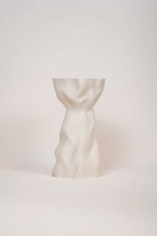 Noise Side Table / Eggshell