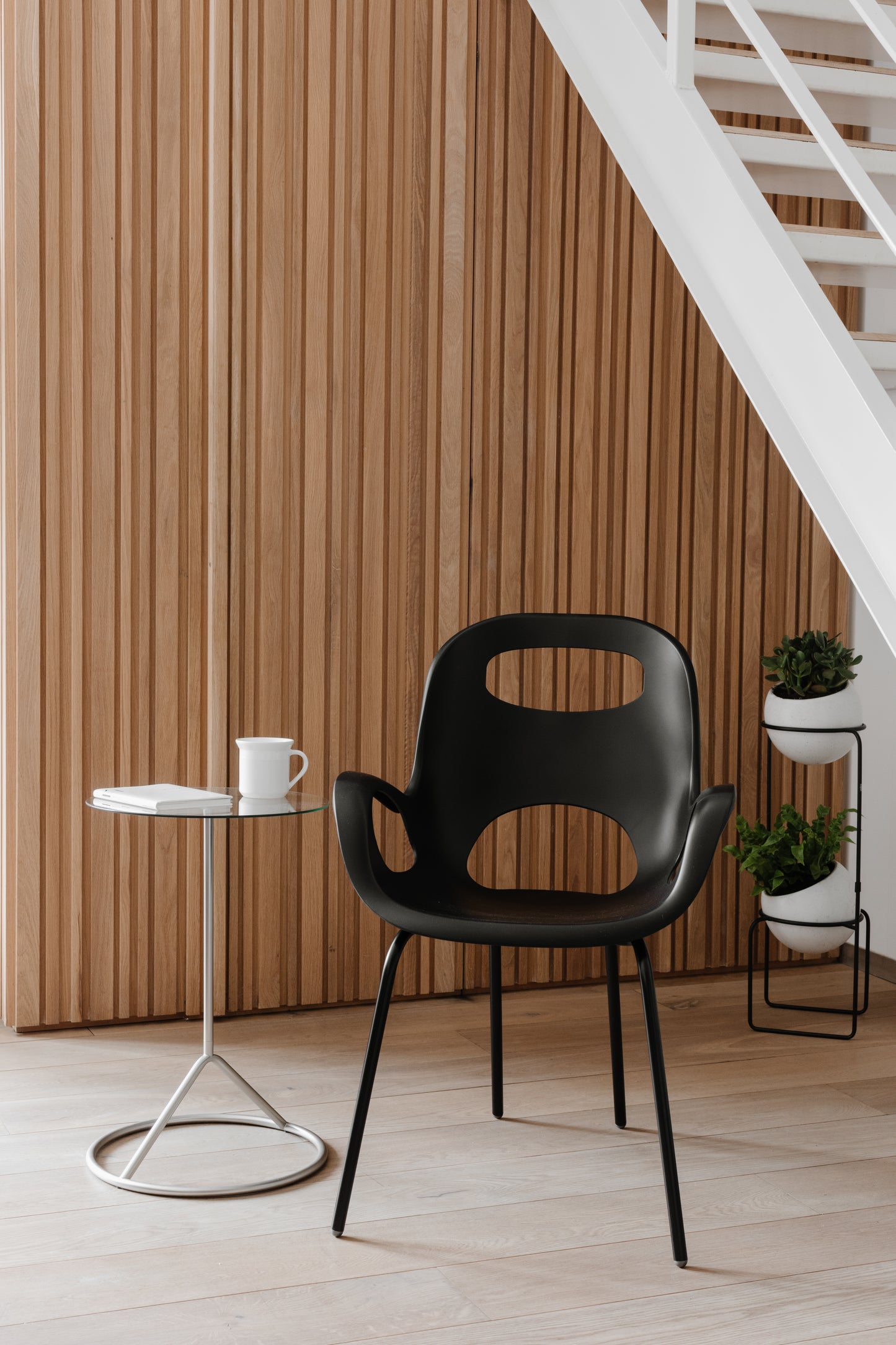 Umbra Oh Chair Matte Black