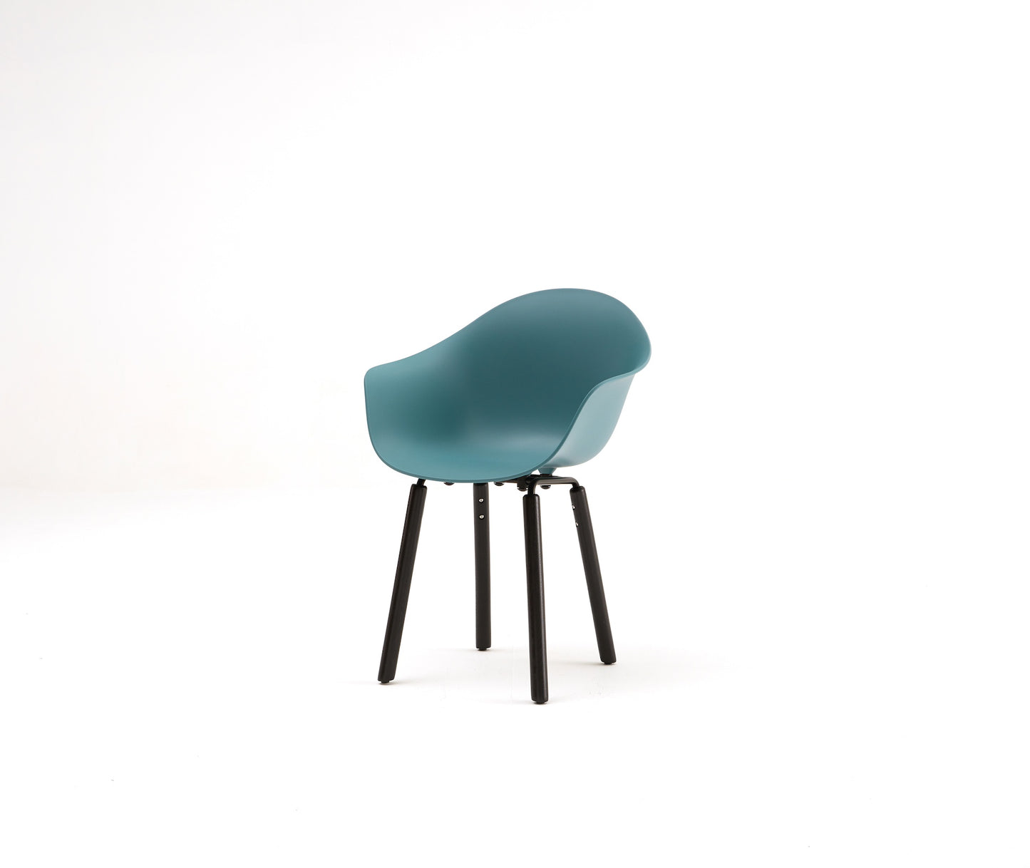 TA Armchair / Yi Base Black Stained Oak / Ocean Blue Seat