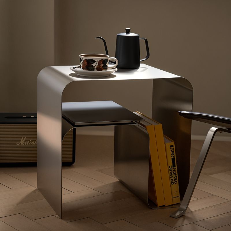 Dorus Side Table