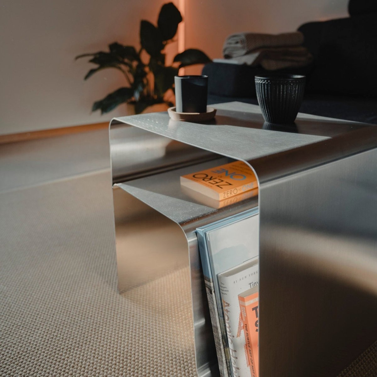 Dorus Side Table