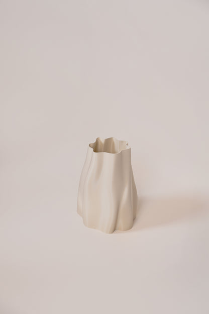 Lulu Bin / Eggshell