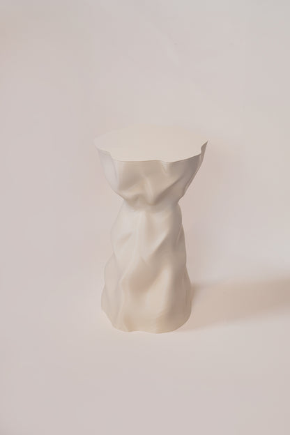 Noise Side Table / Eggshell