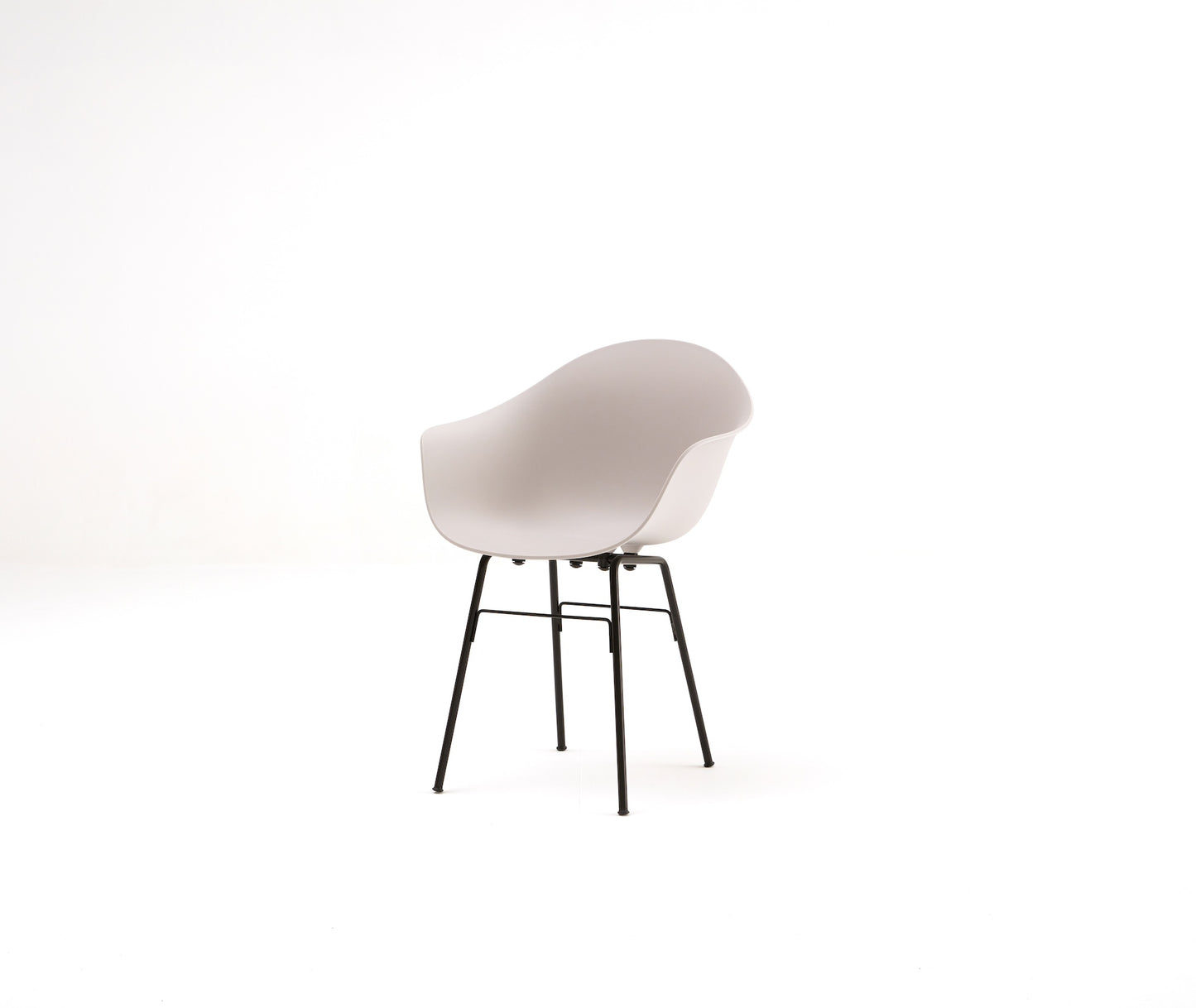 TA Armchair / Er Base Black Powder Coated / Cool Grey Seat