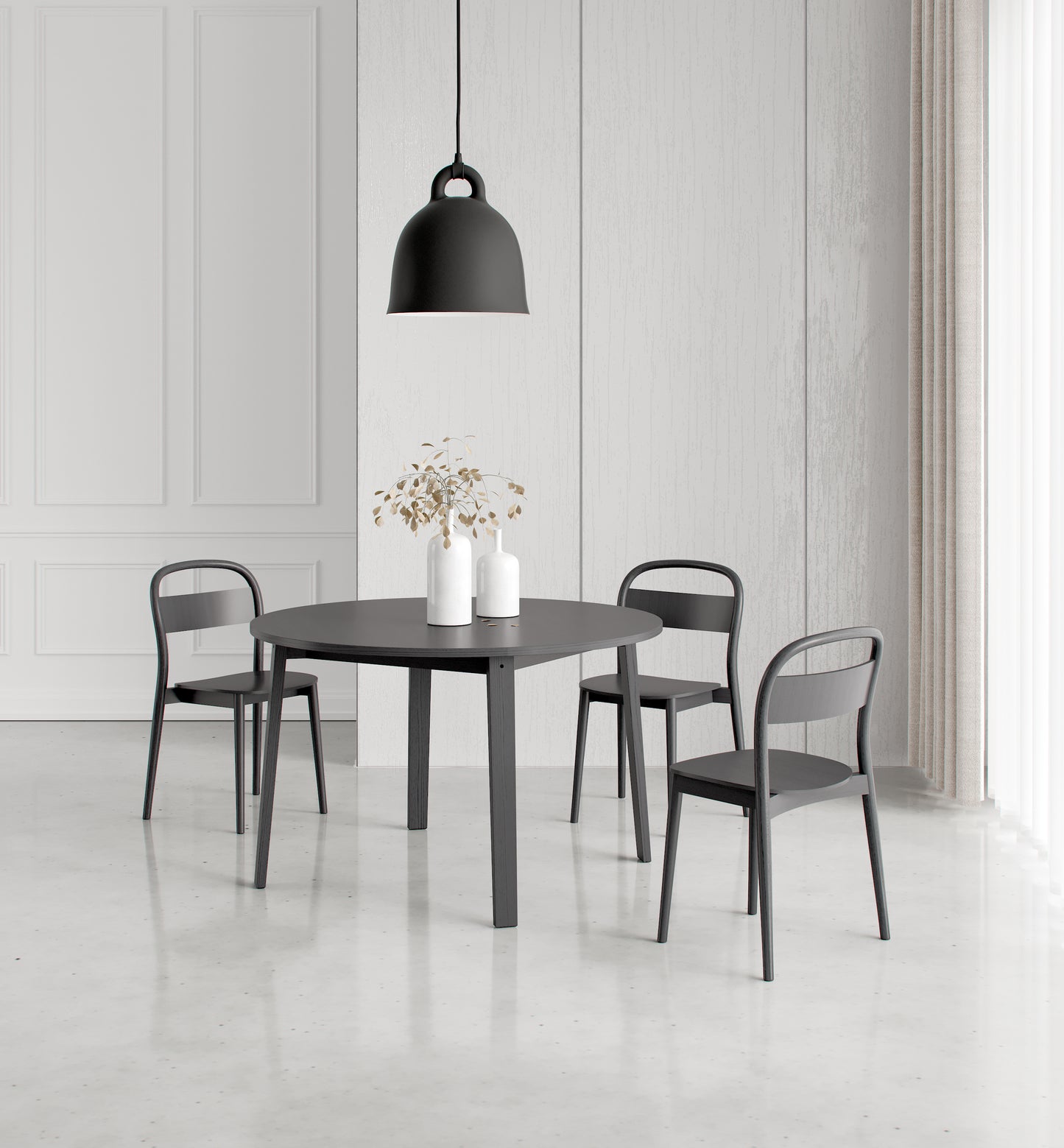 Yue Chair / Black Ash