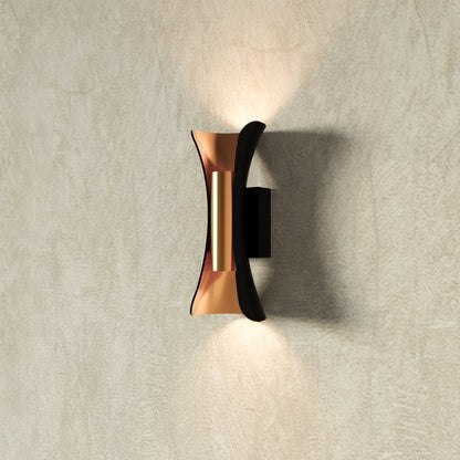 Briar Outdoor Wall Lamp