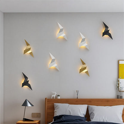 Finch Wall Lamp