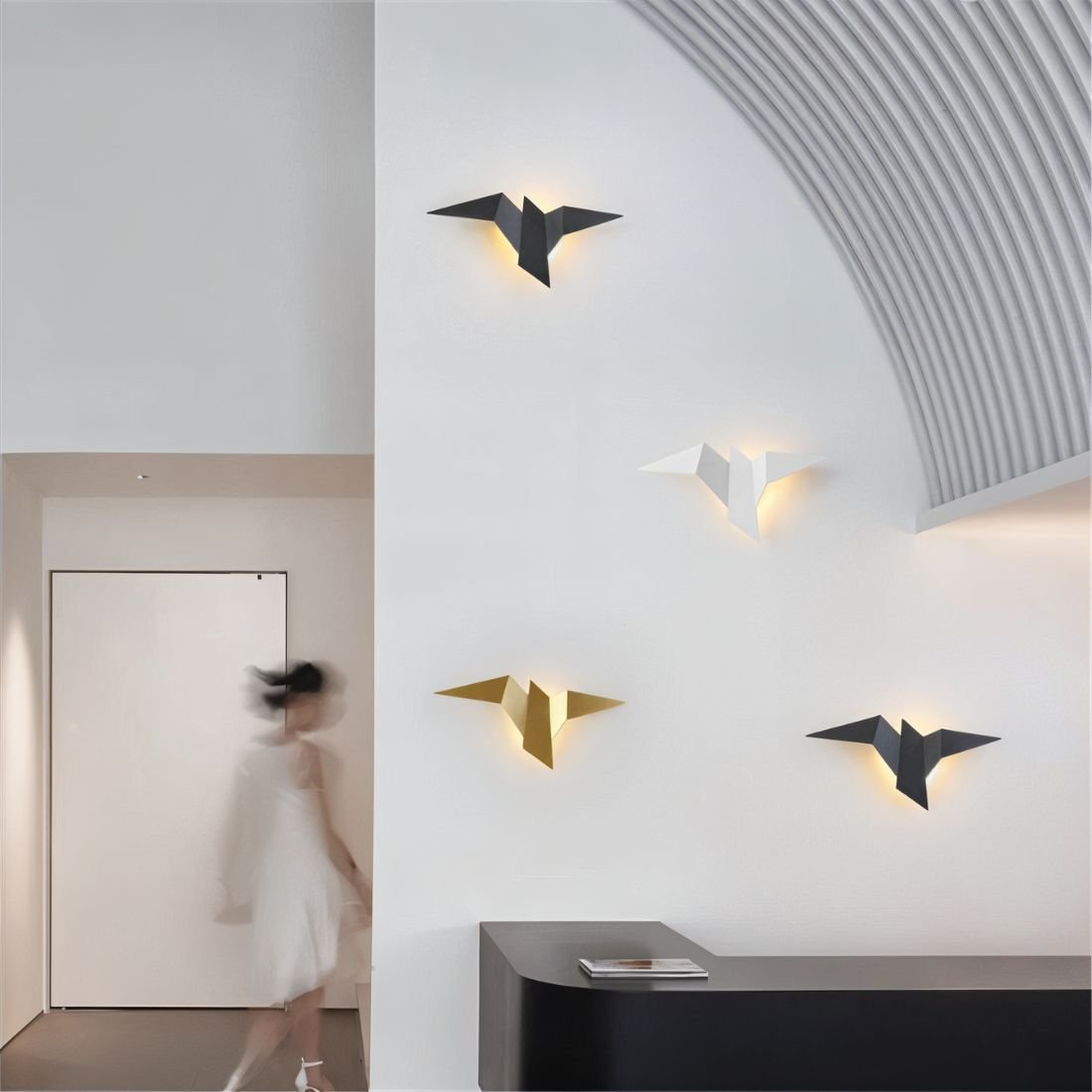 Finch Wall Lamp