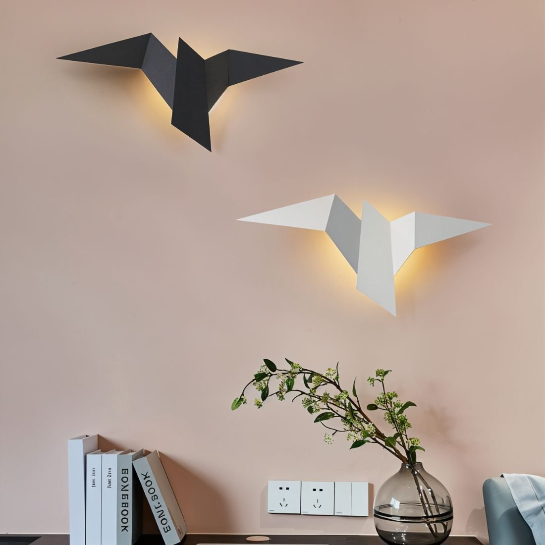 Finch Wall Lamp