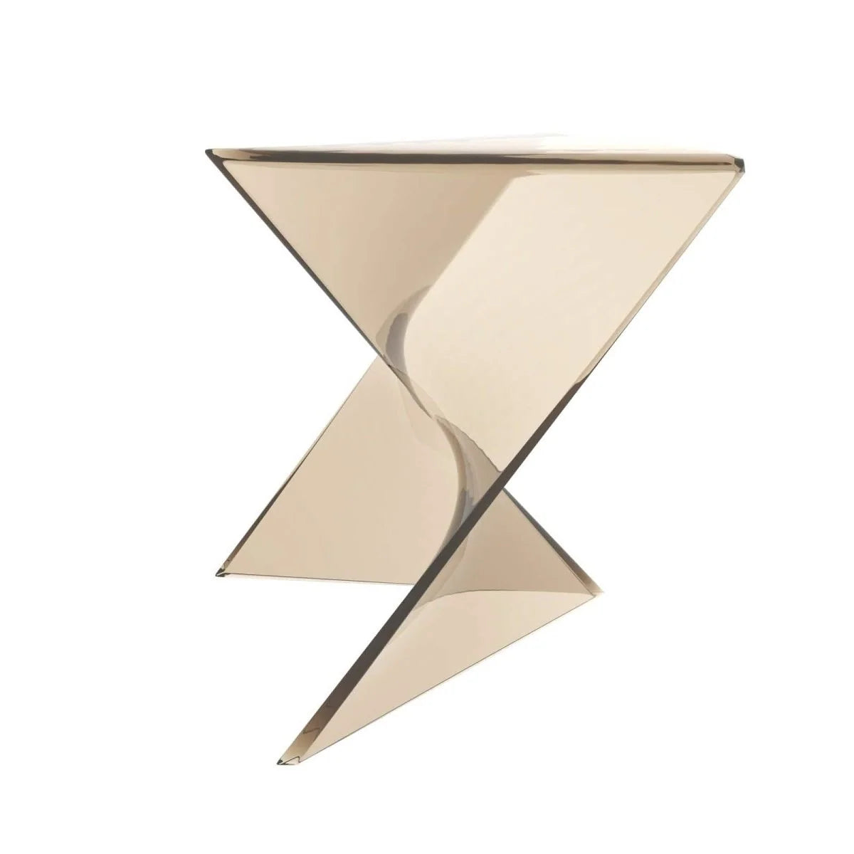 LeisureMod Randolph Triangular Accent Side Table in / Amber