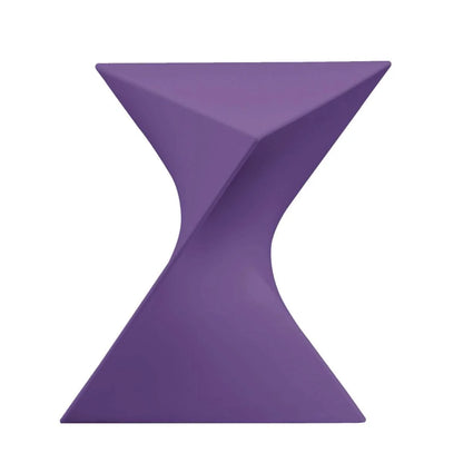 LeisureMod Randolph Triangular Modern Side Table Set of 2 / Purple