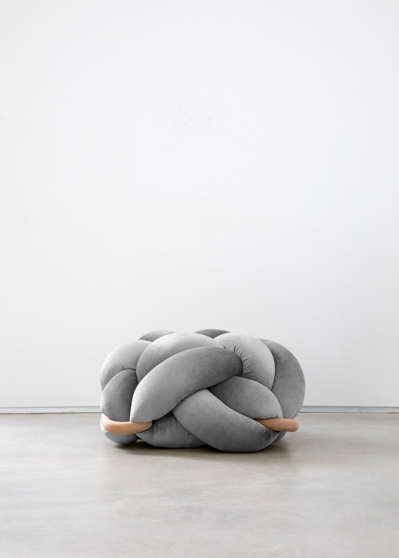 (L) Sterling Silver Knot Ottoman